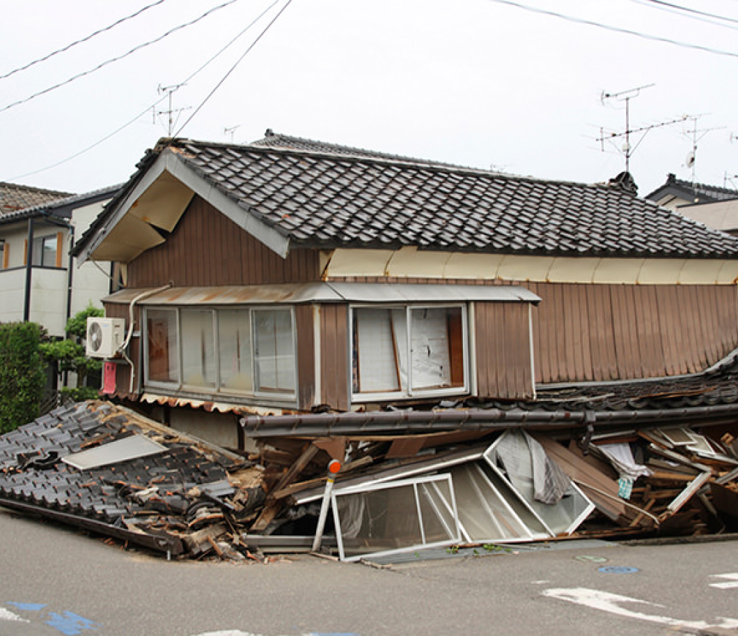 倒壊家屋